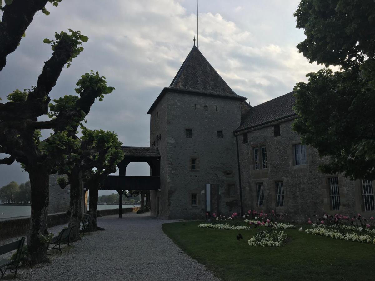 Queen Guest Room Mont-sur-Rolle ภายนอก รูปภาพ